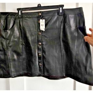 NWT express black faux leather short skirt snap button down w/pocket Women Sz 18